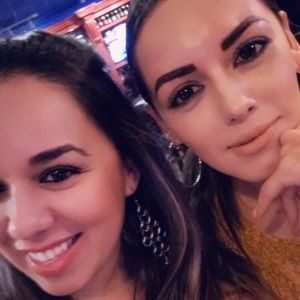 Meet your Posher, Adriana